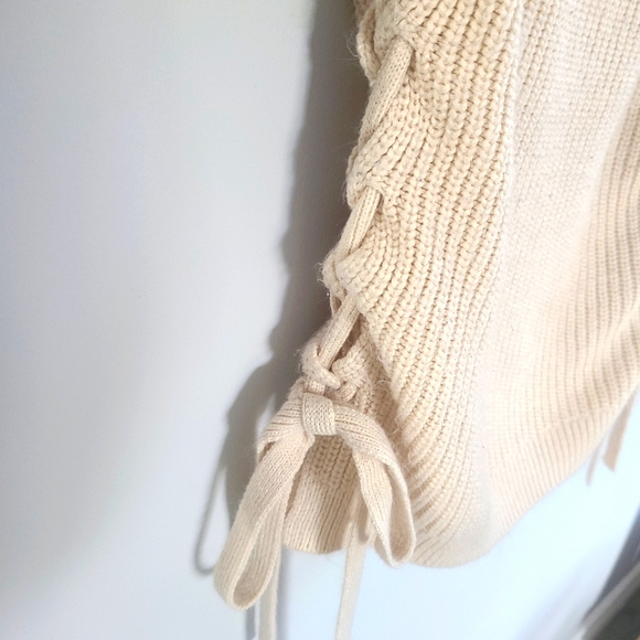 Xs Cream Motion Crew Neck Knit Sweater - Picture 4 of 5